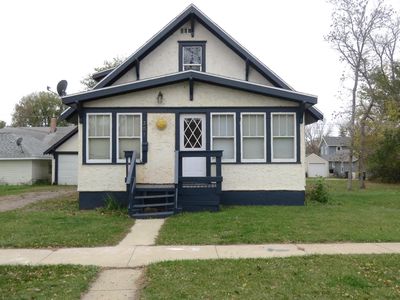 307 6th Ave NE, Jamestown, ND, 58401