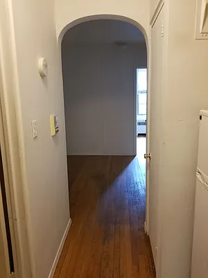 Rented by Monarch Realty Holdings | media 1