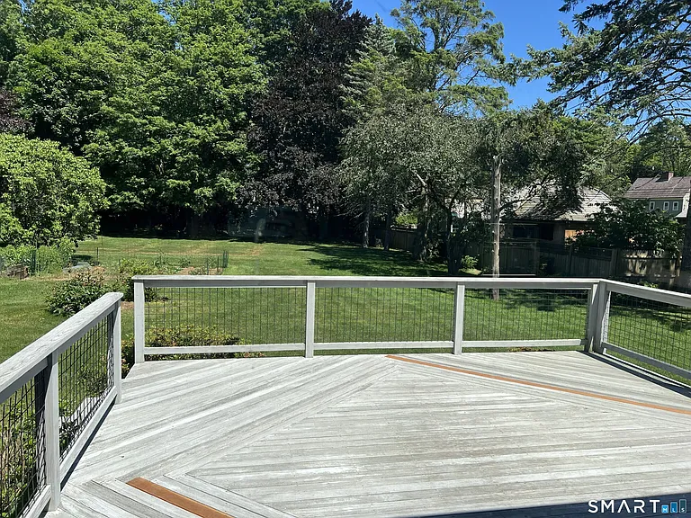 21 Pearl St — Photo 32