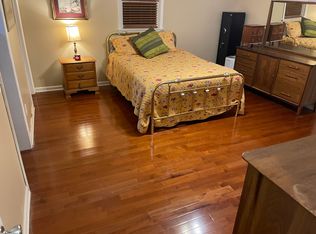 (Undisclosed Address), Hendersonville, NC 28791