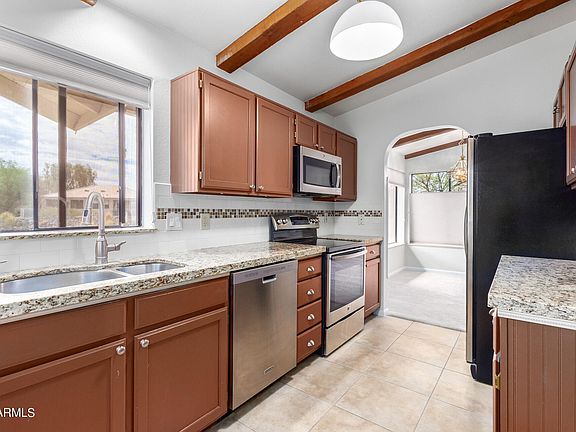 5th image of 16615 E GUNSIGHT Drive #210