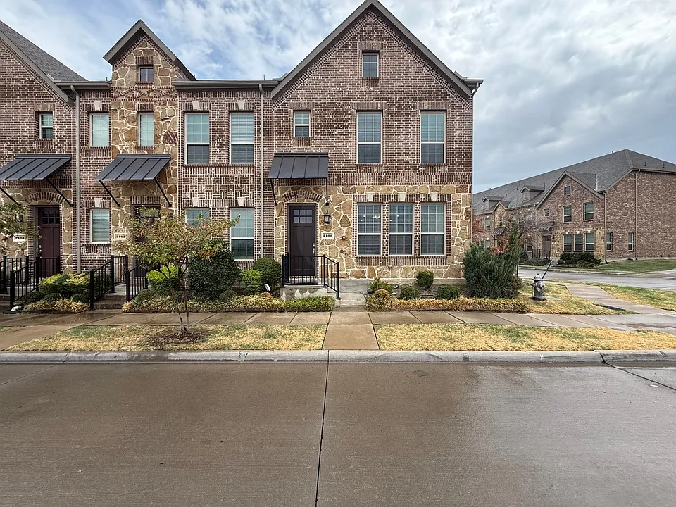 2400 Magalia Ln
