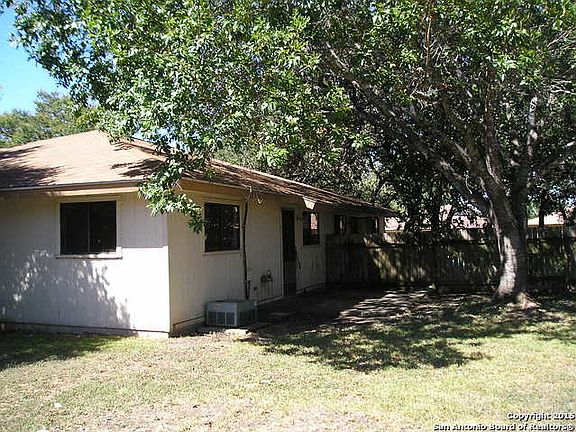 2nd image of 150 Oak Grove Dr