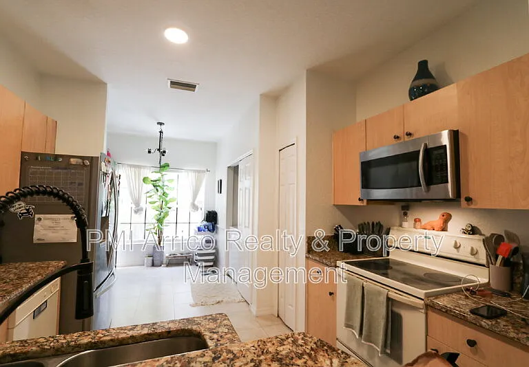 10922 Winter Crest Dr — Photo 5