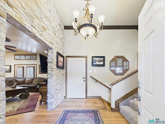 3rd image of 103 Granite Dr