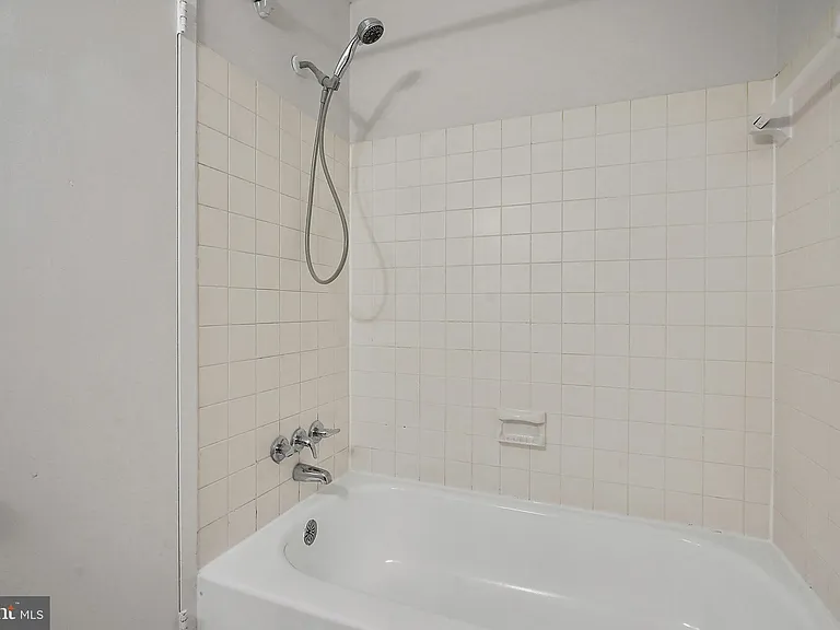 6351 Rockshire St — Photo 20