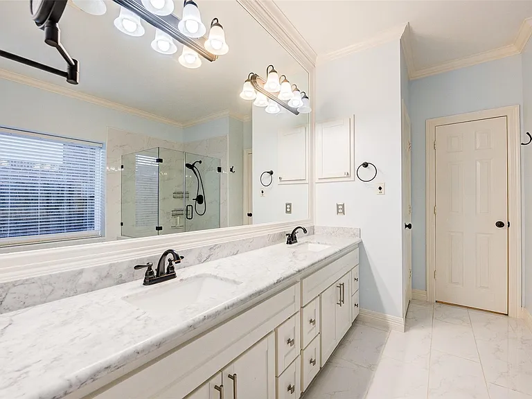 2027 Westshore Dr — Photo 27