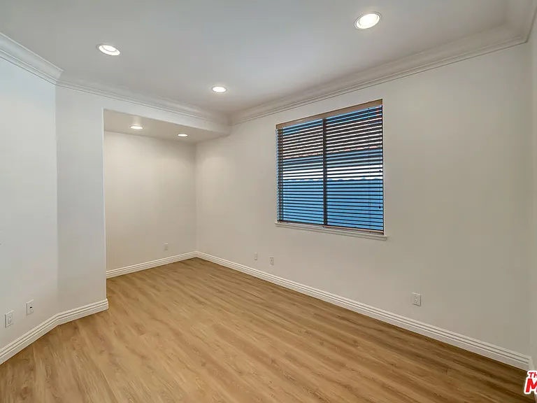 24819 Calle Cedro — Photo 15