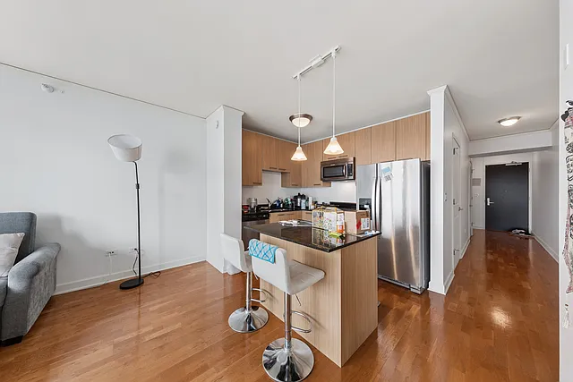 225 N Columbus St #6009 — Photo 5