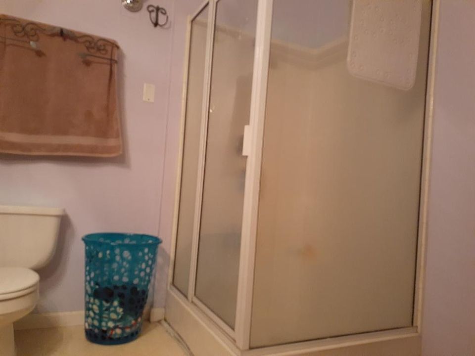 2nd image of 16773 Lacy St