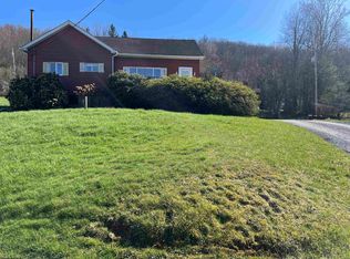 15 Freeman St, Farmington, WV 26571