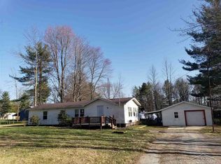 551 W Wixom St, Sanford, MI 48657