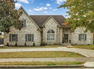 592 Osborne Ln, Murfreesboro, TN 37130