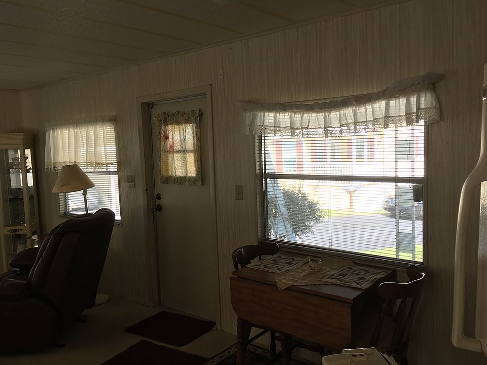 dinette & front door