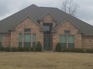 5813 Cathedral Dr, Texarkana, AR 71854