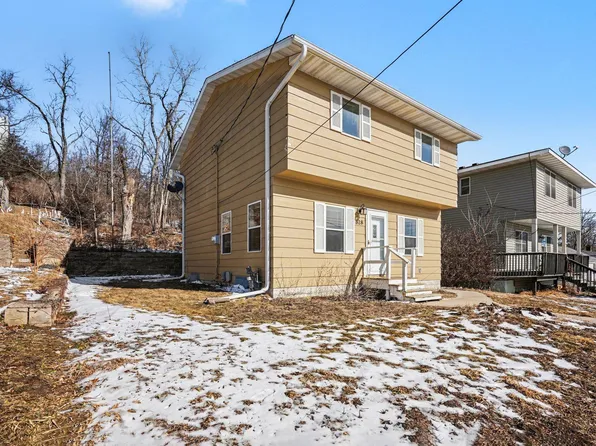 818 Hawthorn St, Red Wing, MN 55066