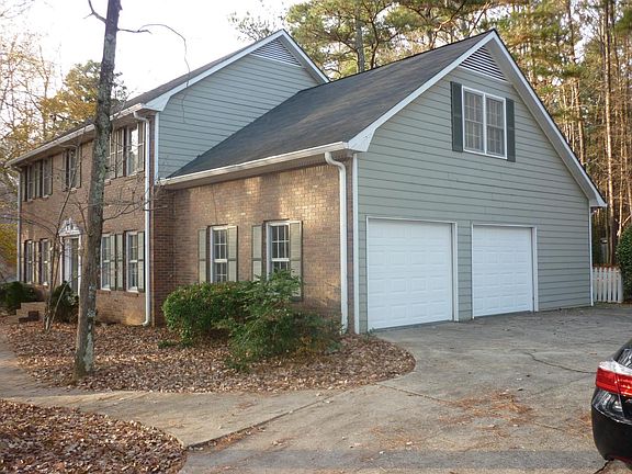 side view/garage