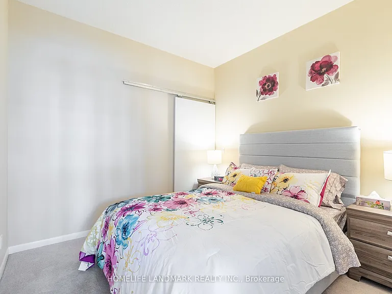 832 Bay St #204 — Photo 10