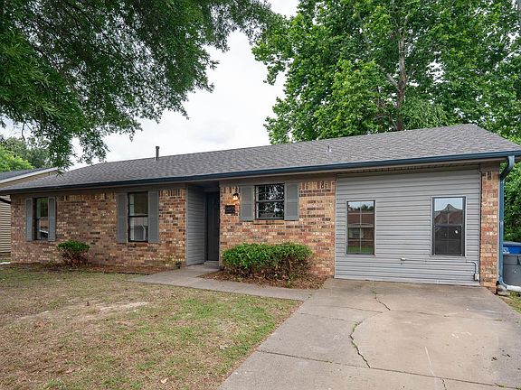 3rd image of 6608 Delhaven Dr