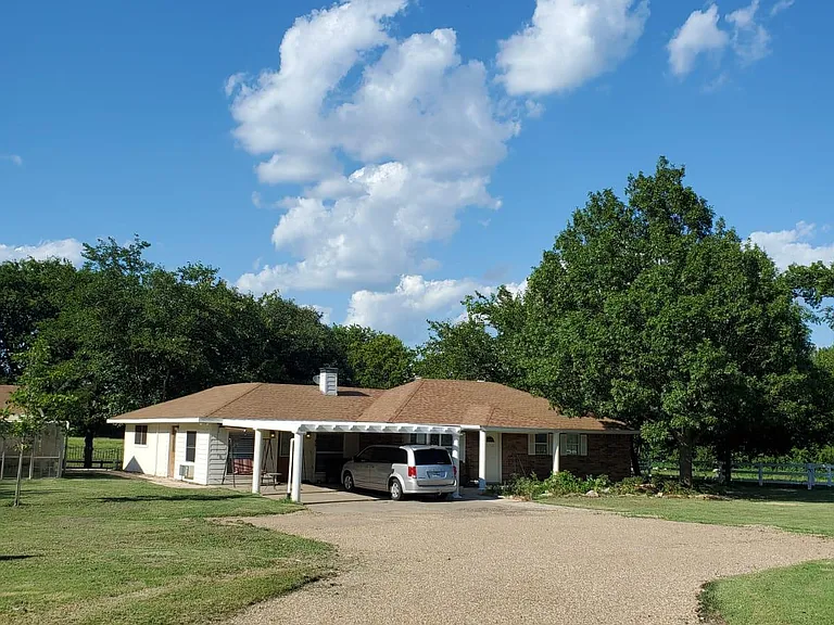 9367 FM 902 — Photo 4