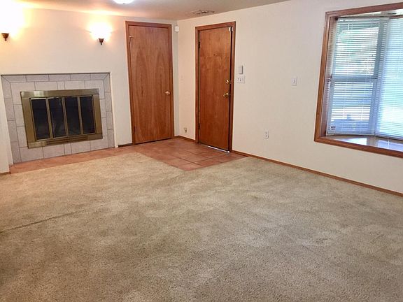 3rd image of 13517 36th Ave NE