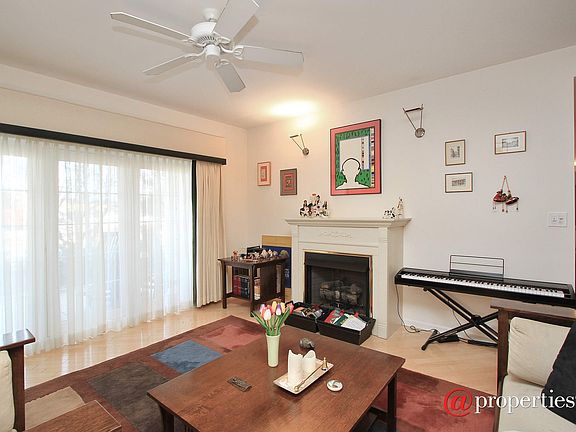 Living Room / Patio