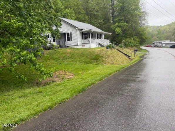 5823 Guest River Rd, Norton, VA 24273