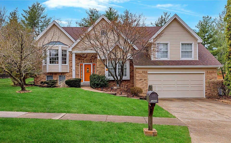 1st image of 12020 Avery Ln