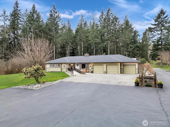 550 Waynes Ridge Circle, Camano Island, WA 98282