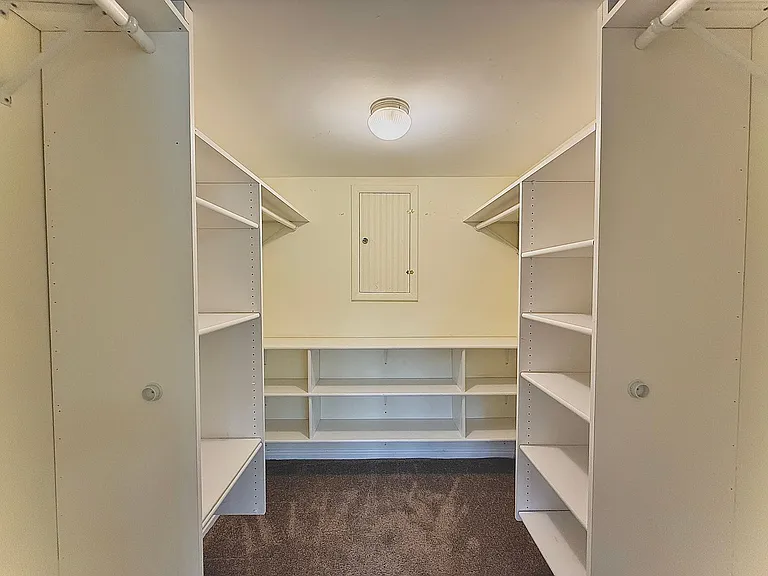 8730 N Silver Spur Rd — Photo 37