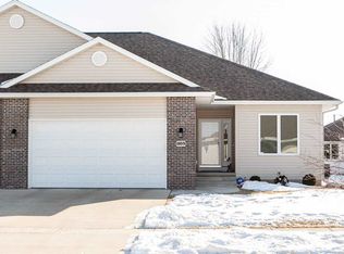 805 Dorchester Pl NE, Cedar Rapids, IA 52402