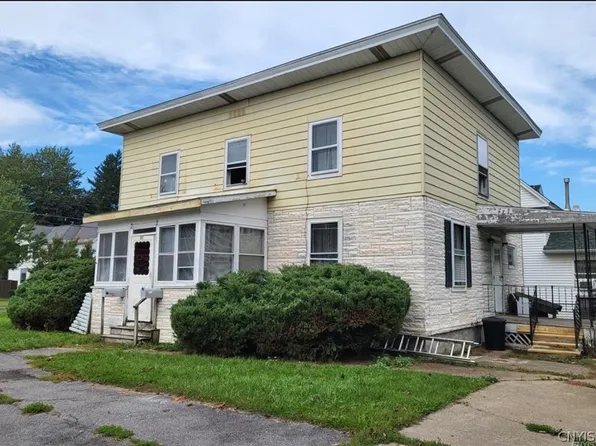 61 Niagara St, Oswego, NY 13126