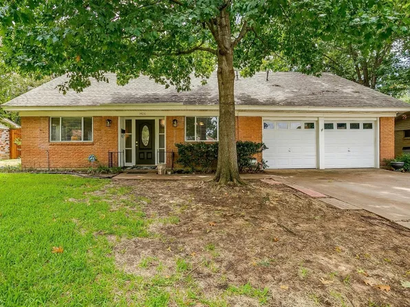 1406 Cherokee St, Arlington, TX 76012
