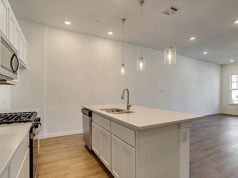 9935 Schramm St — Photo 13