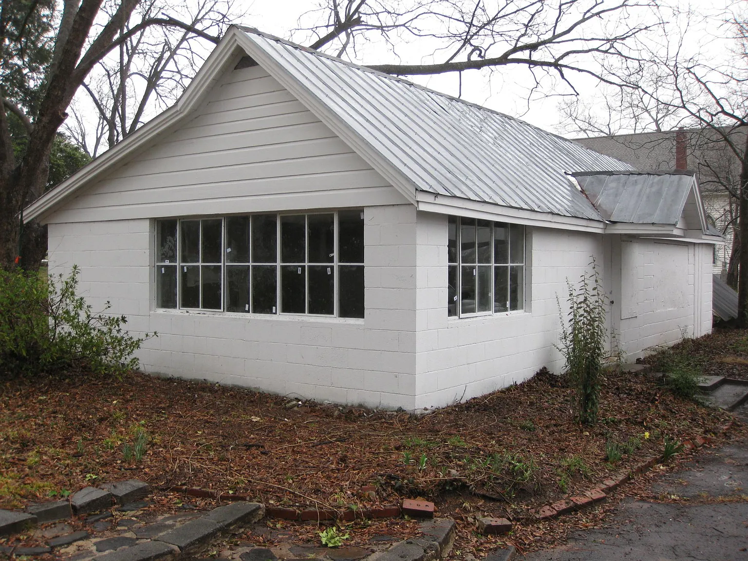 4 bed, 3786 sqft, $1,895 — Photo 4