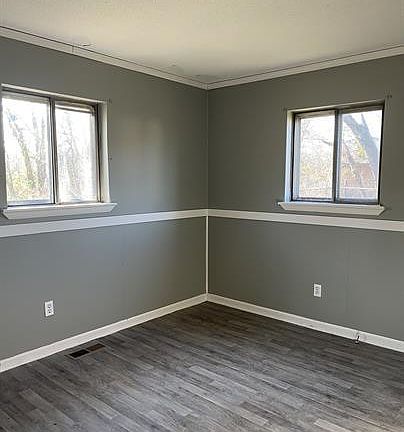 5th image of 1207 Sholar Ave