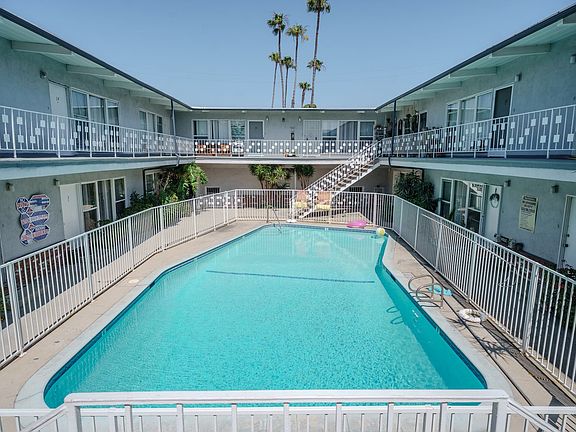 3rd image of 4122 Deeboyar Ave #18