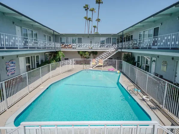 4122 Deeboyar Ave, 4122 Deeboyar Ave APT 15, Lakewood, CA 90712