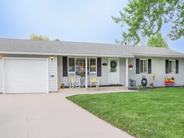 726 17th St NE, Owatonna, MN 55060