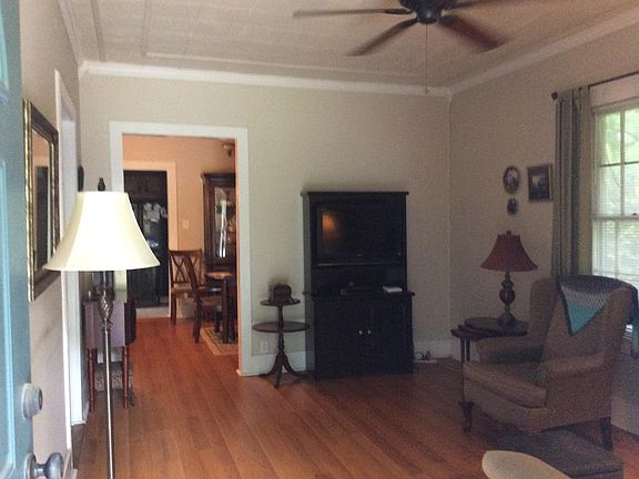 5th image of 1032 N Watson St