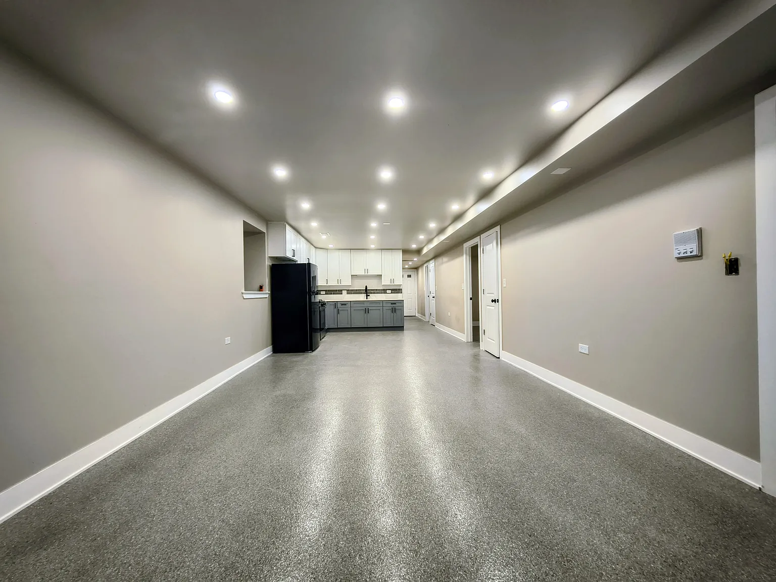3 bed, $1,700 — Photo 2