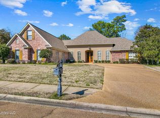 210 Legacy Dr, Brandon, MS 39042
