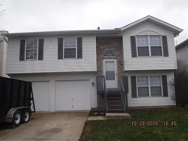 375 Chatterly Ln photo 1