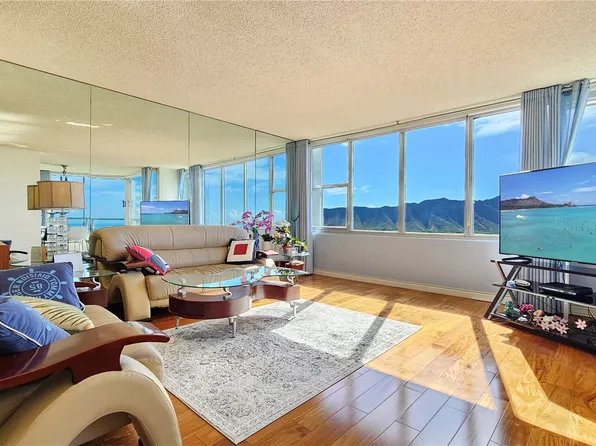 2600 Pualani Way APT 3001, Honolulu, HI 96815