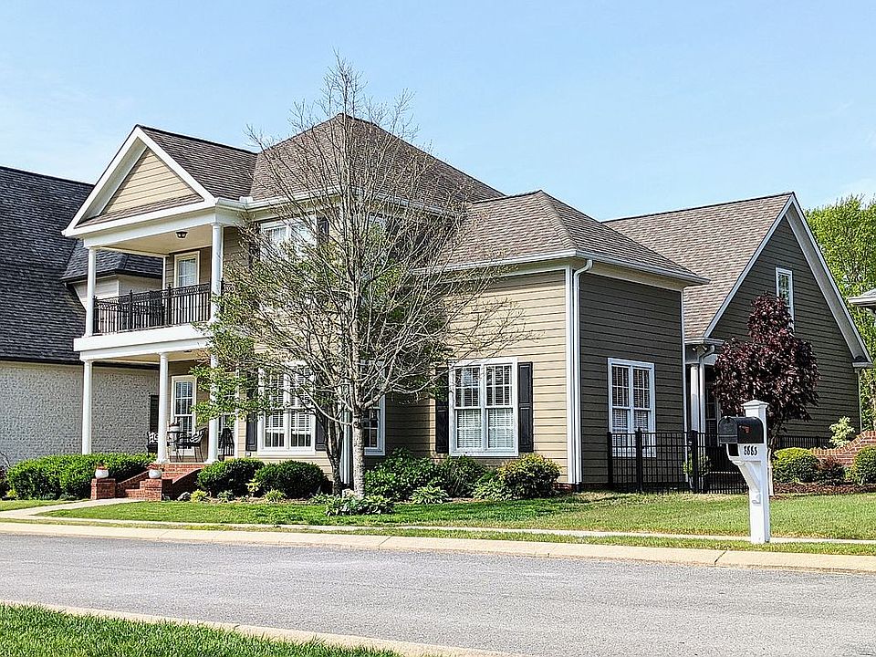 1st image of 8875 Gentle Mist Cir