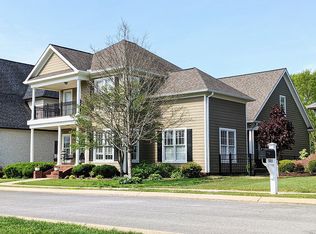 8875 Gentle Mist Cir, Ooltewah, TN 37363