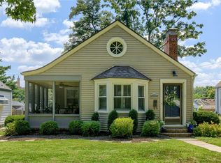 221 E Winthrope Rd, Kansas City, MO 64113