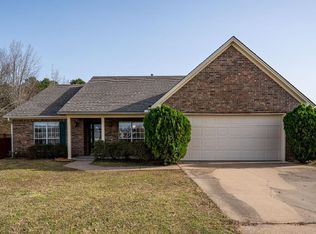 323 Lamplighter Dr, Haskell, AR 72015