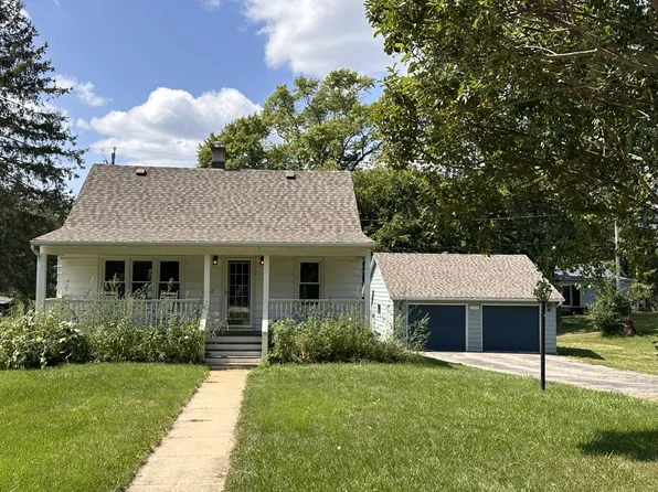 12042 257th AVENUE, Trevor, WI 53179