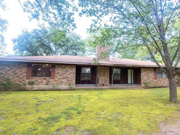 120 Peterson Dr, Benton, LA 71006